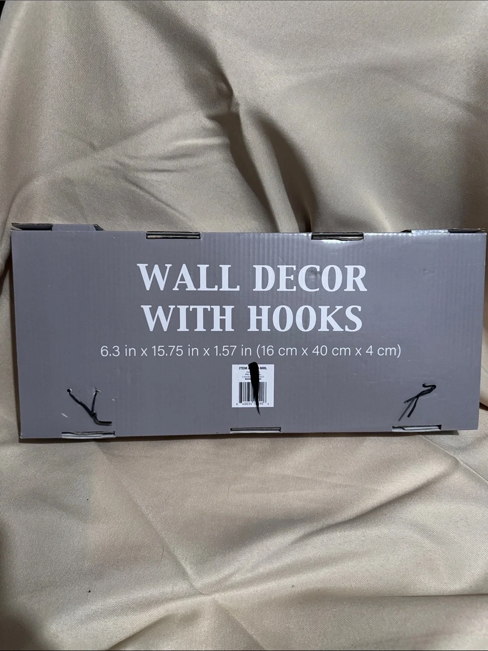 Brand New Laundry Room Wall Decor Sign with 4 Hooks (Wash Dry Fold)
